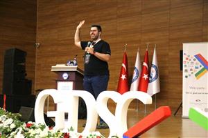 ASÜ’lüler Yazılım ve Bilişim Uzmanlarıyla Bir Araya Geldi